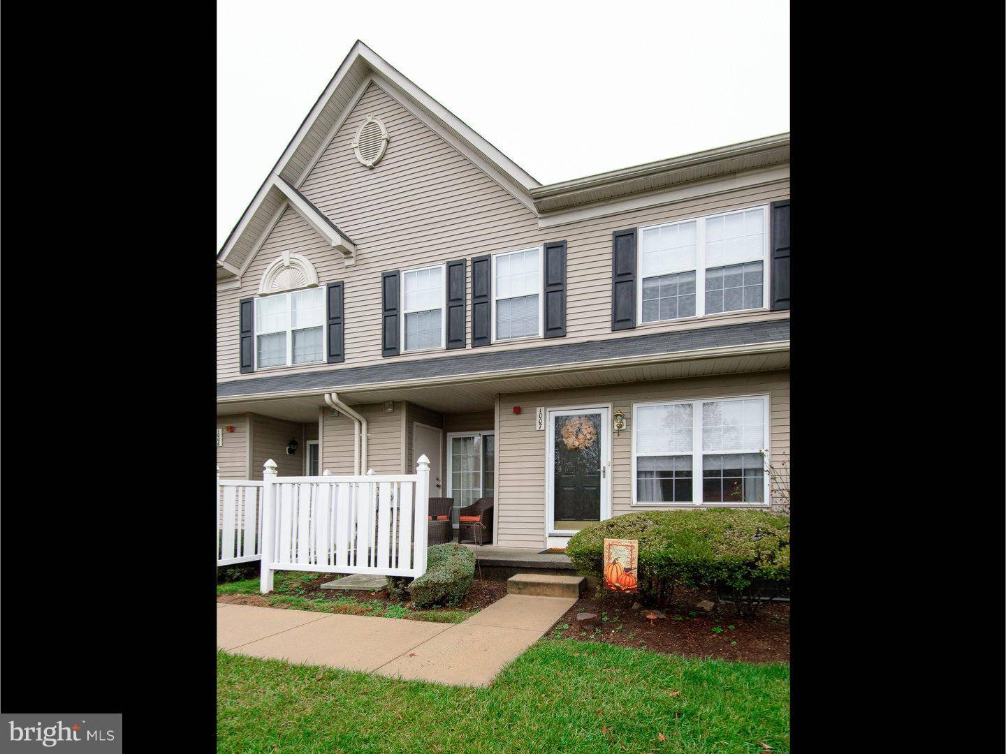 Phoenixville, PA 19460,1007 CHERRY WOOD CT