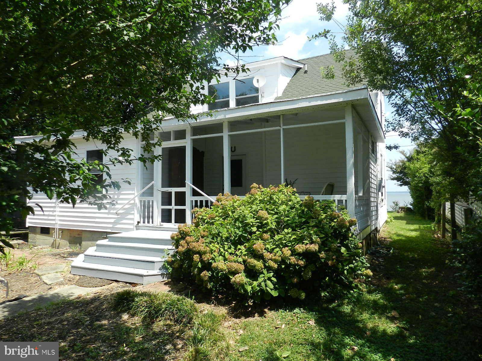 Colonial Beach, VA 22443,947 BRYANT AVE