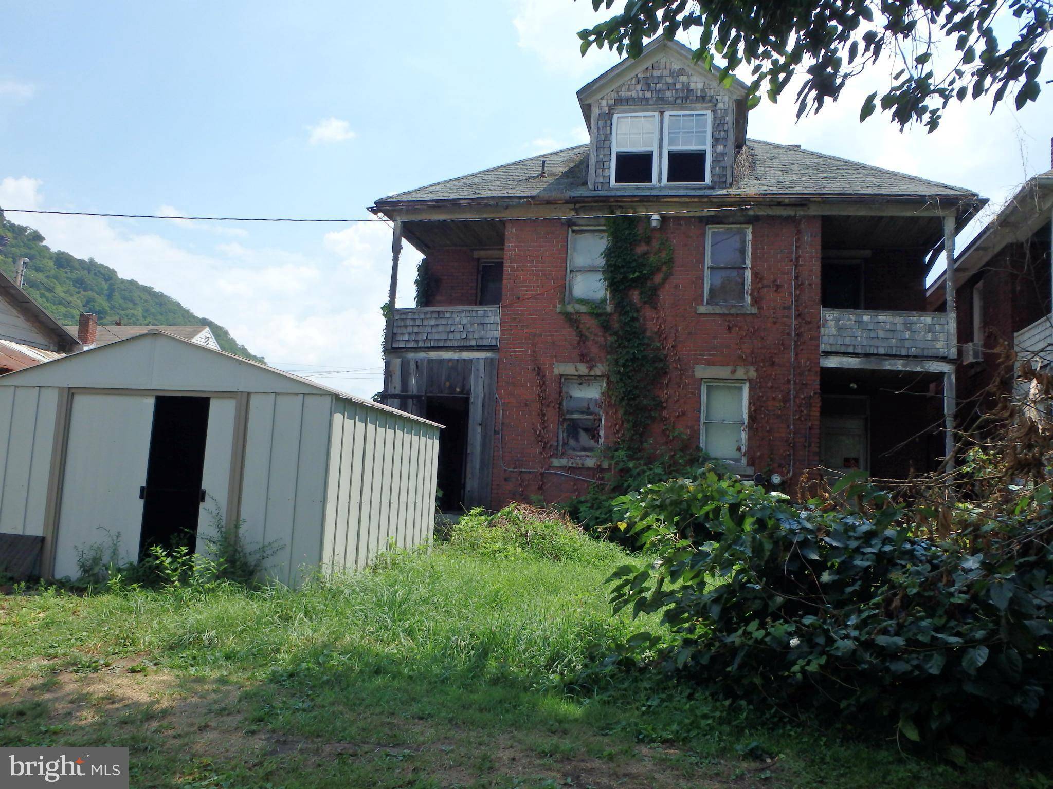 Keyser, WV 26726,309 MAIN ST N #309-311