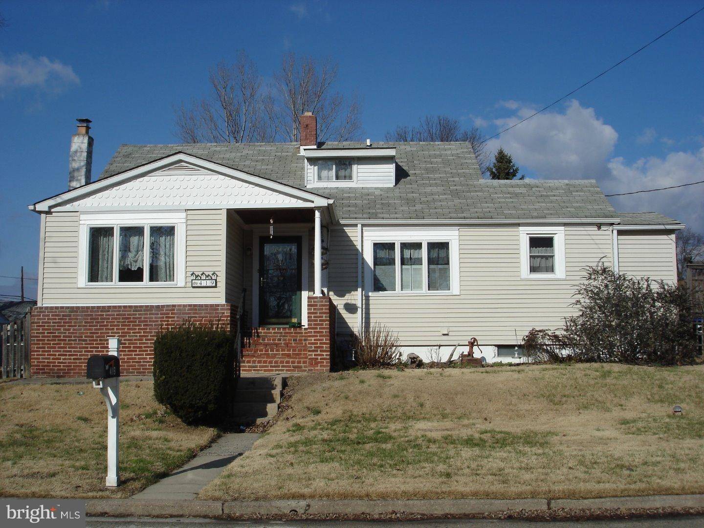 Aston, PA 19014,419 DUTTON ST