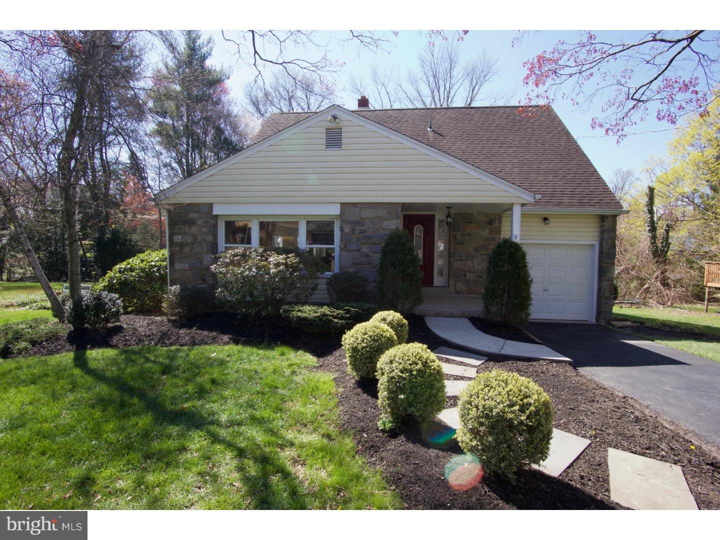 Havertown, PA 19083,221 DAVID DR