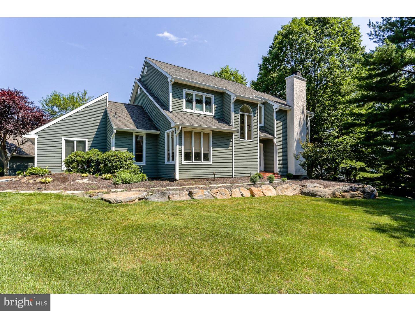 Newtown Square, PA 19073,2 HORSESHOE LN