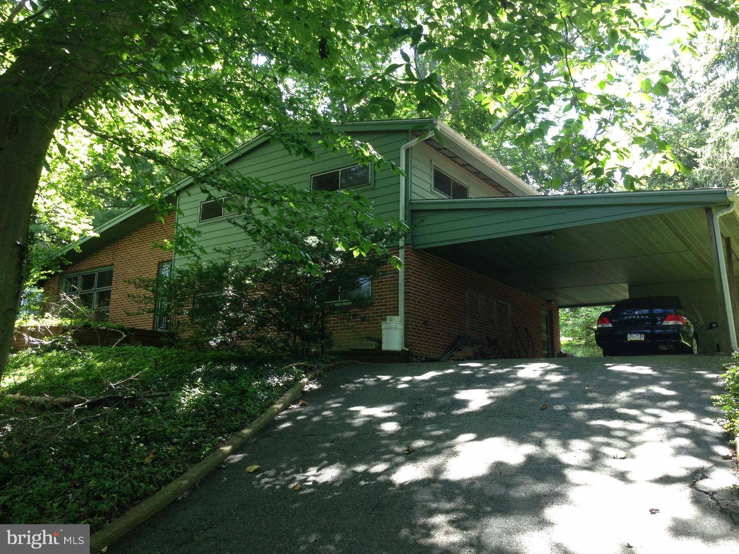 Newtown Square, PA 19073,3552 WINDING WAY