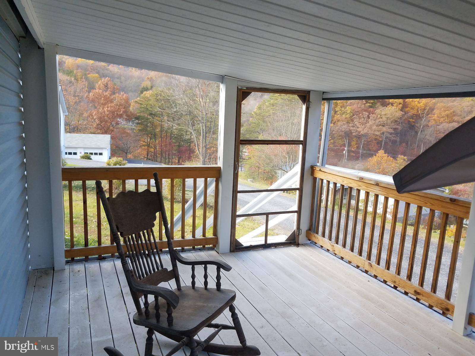 Ridgeley, WV 26753,51 BLACK OAK LN