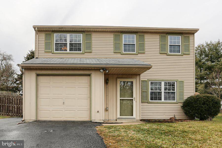 Mount Joy, PA 17552,906 CENTER ST