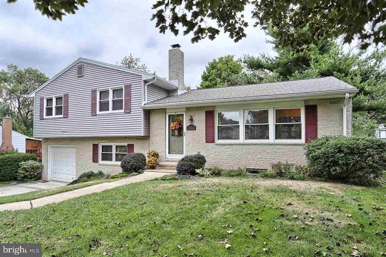 Carlisle, PA 17013,61 MOONGALE DR