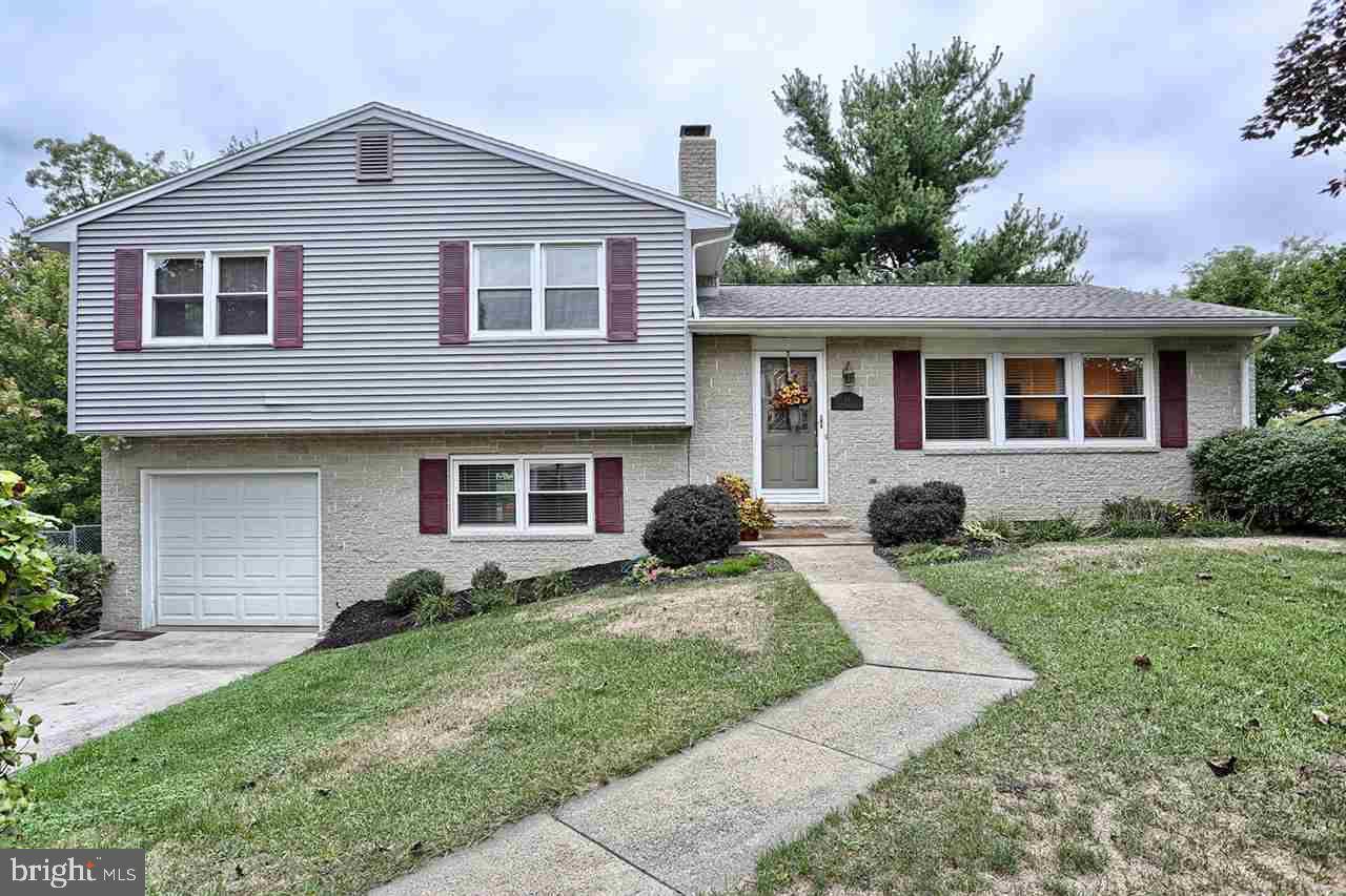 Carlisle, PA 17013,61 MOONGALE DR