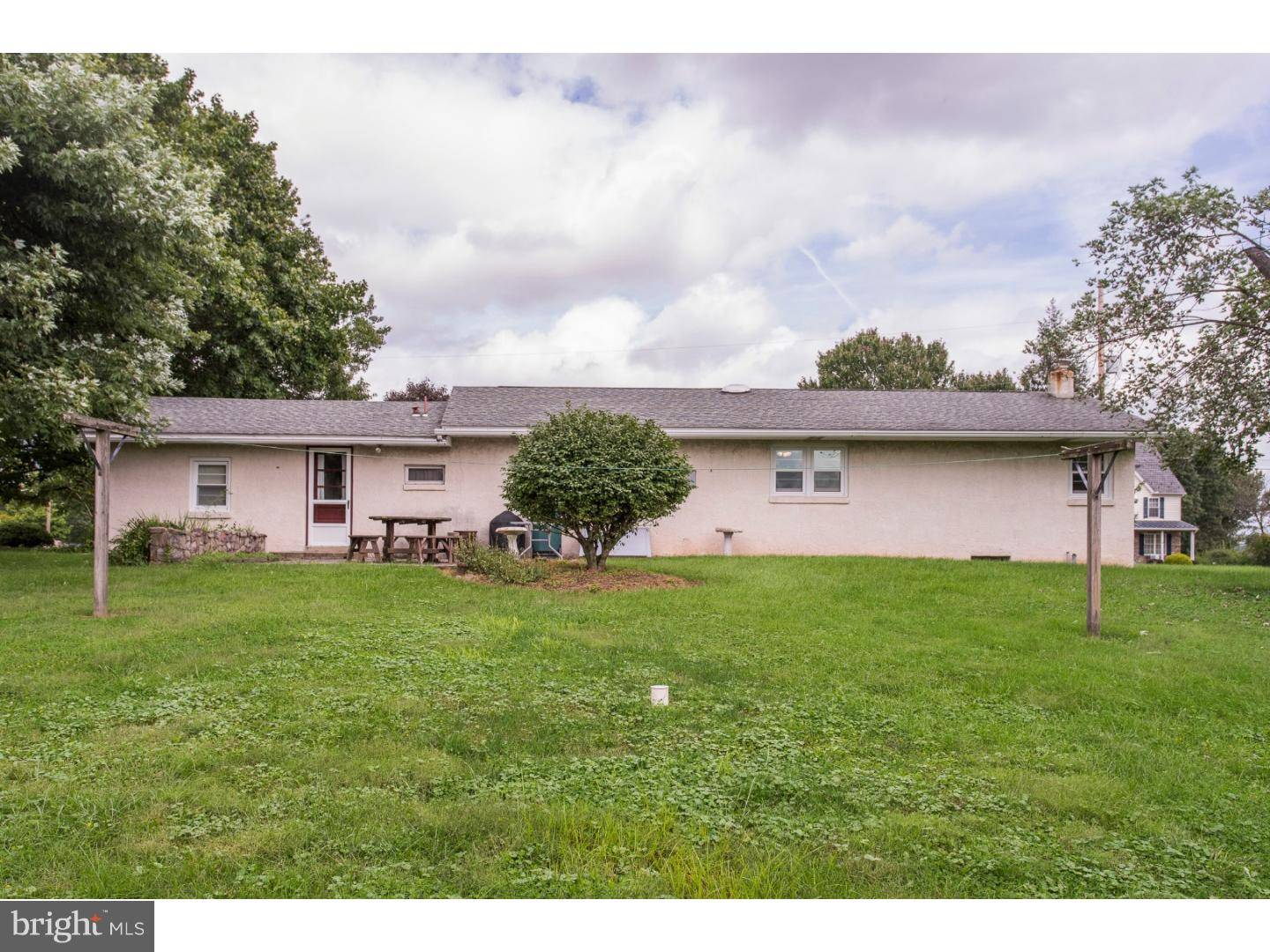 Pennsburg, PA 18073,1603 LLOYD LN