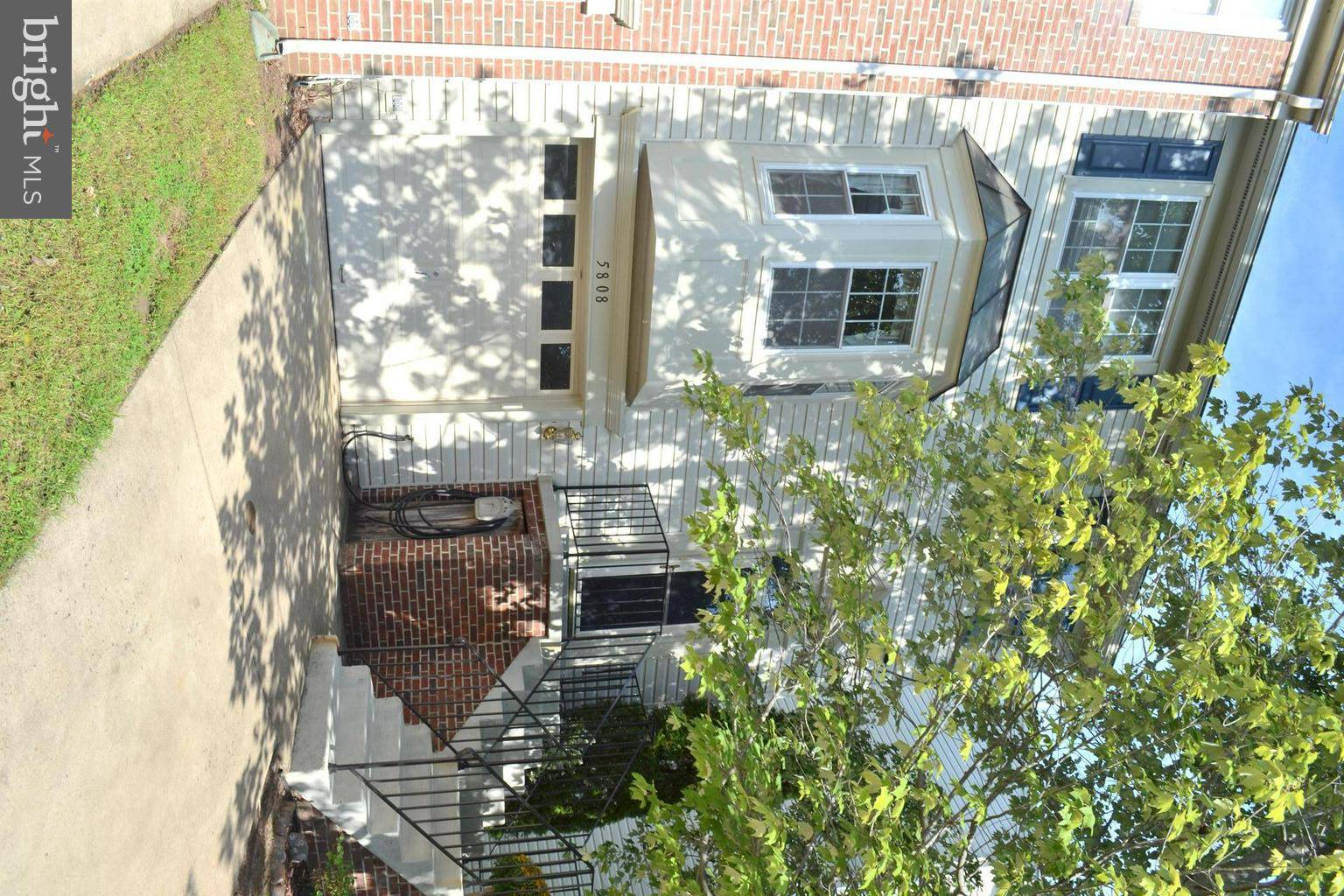 Centreville, VA 20120,5808 STREAM POND CT