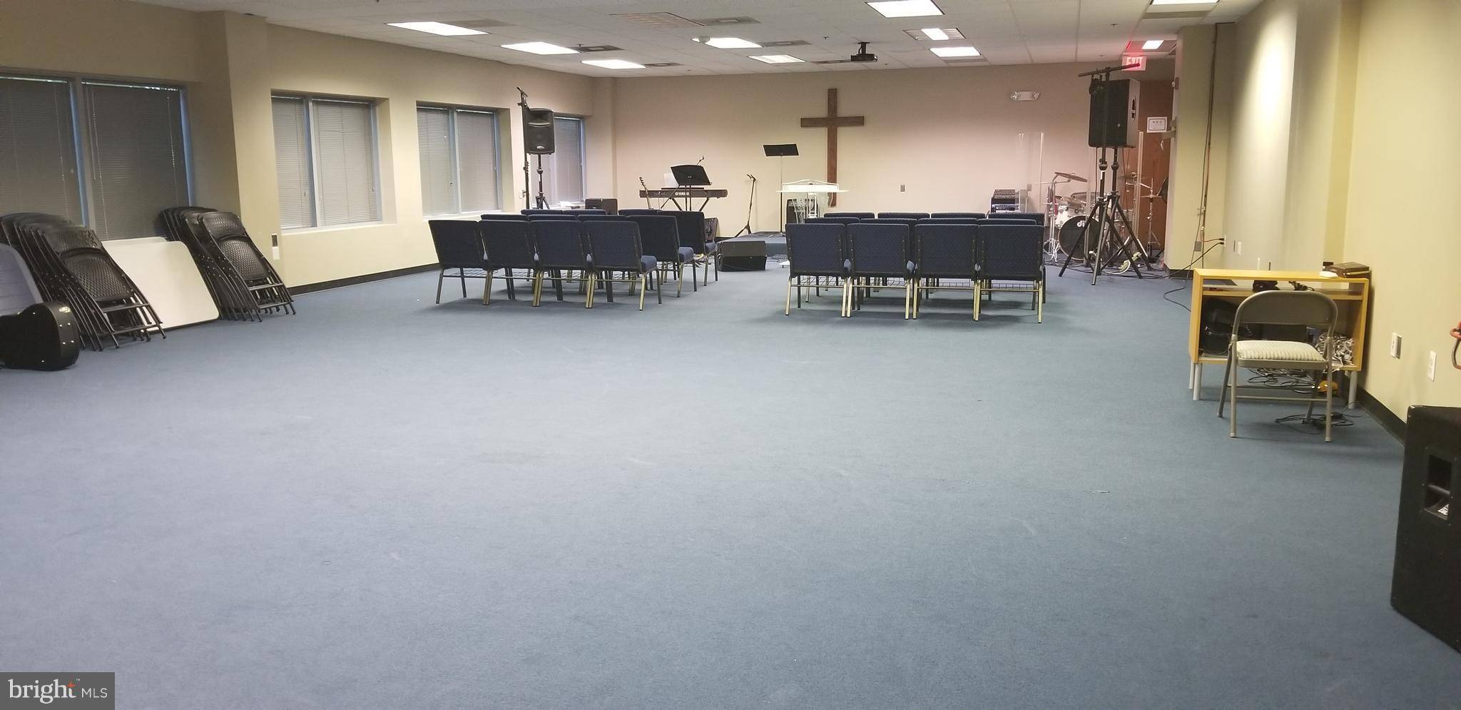 Chantilly, VA 20151,4219 LAFAYETTE CENTER DR