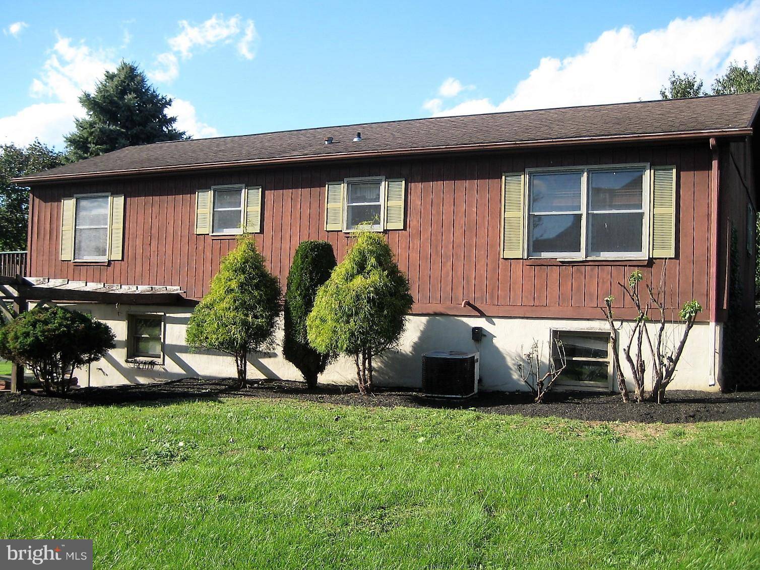 East Berlin, PA 17316,597 LAKE MEADE DR.