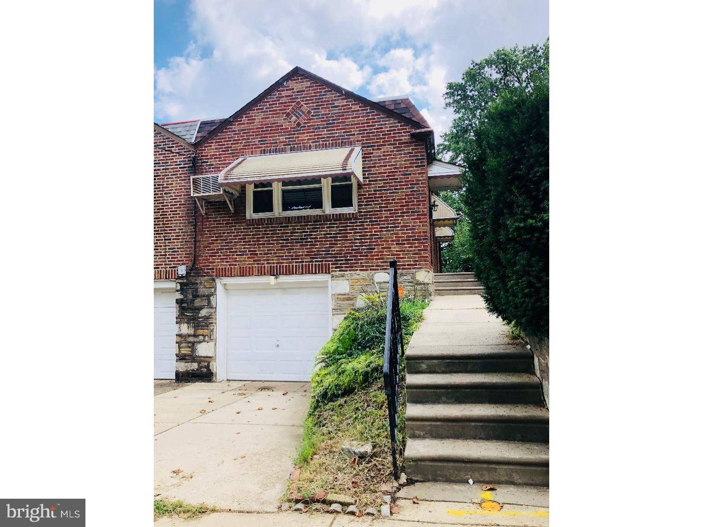 Philadelphia, PA 19111,6913 OAKLEY ST