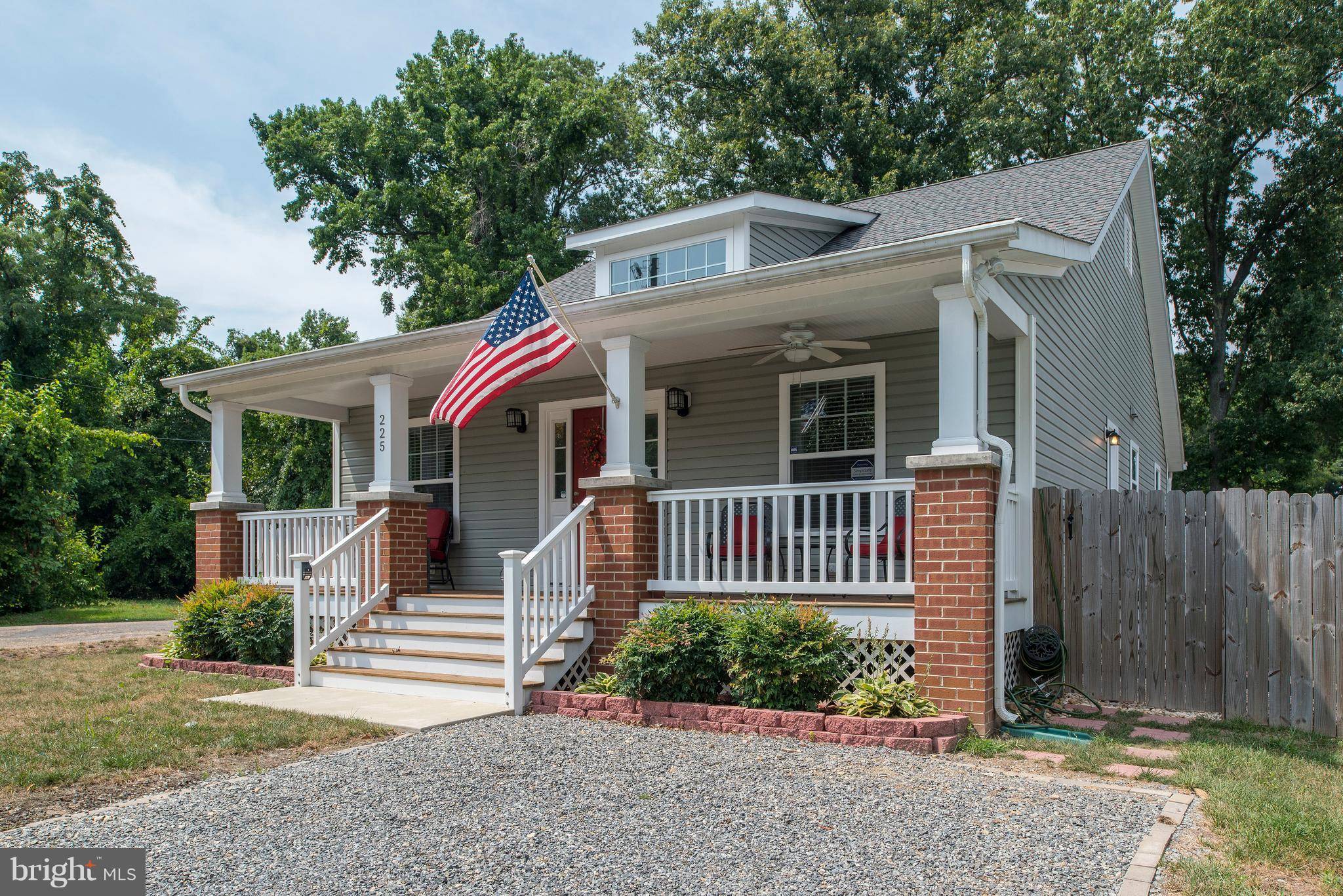 Colonial Beach, VA 22443,225 LONGFELLOW AVE