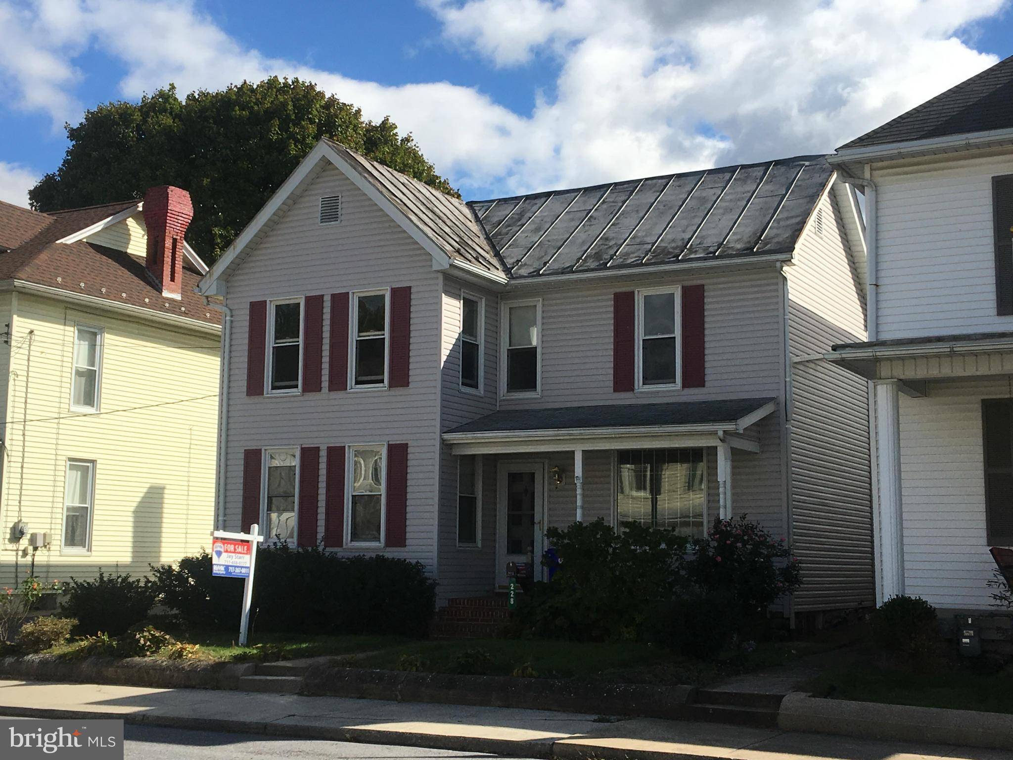 Shippensburg, PA 17257,228 GARFIELD ST E