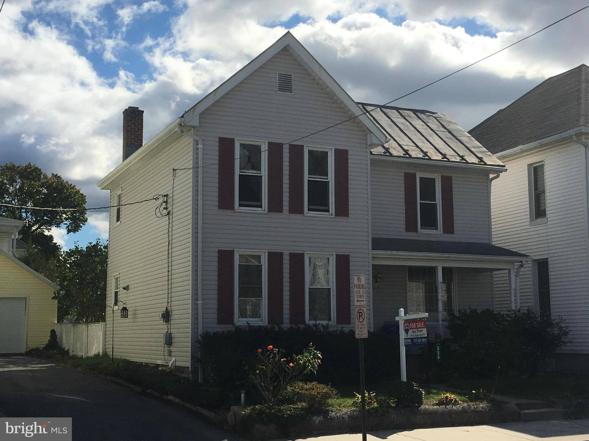 Shippensburg, PA 17257,228 GARFIELD ST E