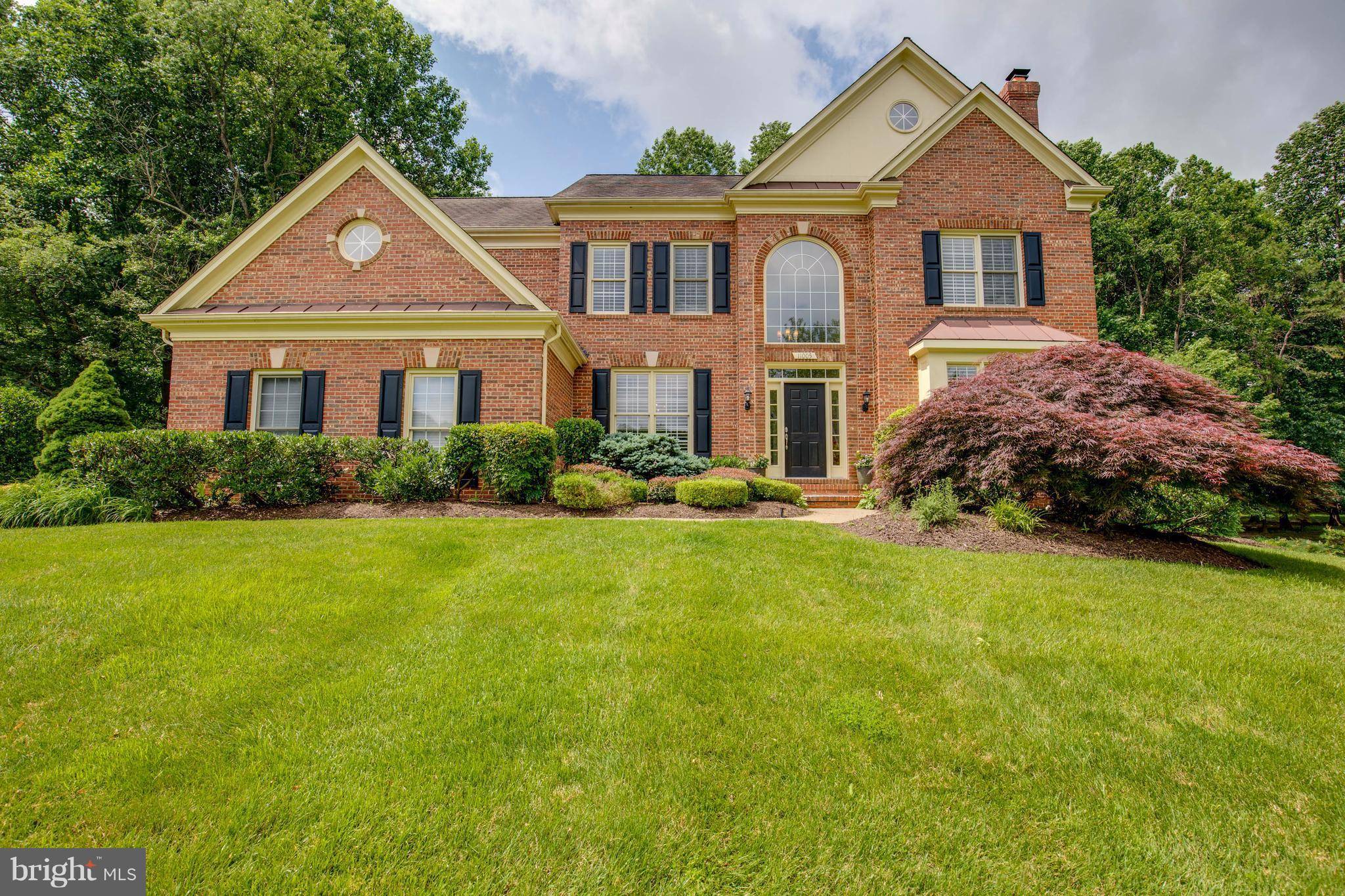 Oakton, VA 22124,11005 SWEETMEADOW DR