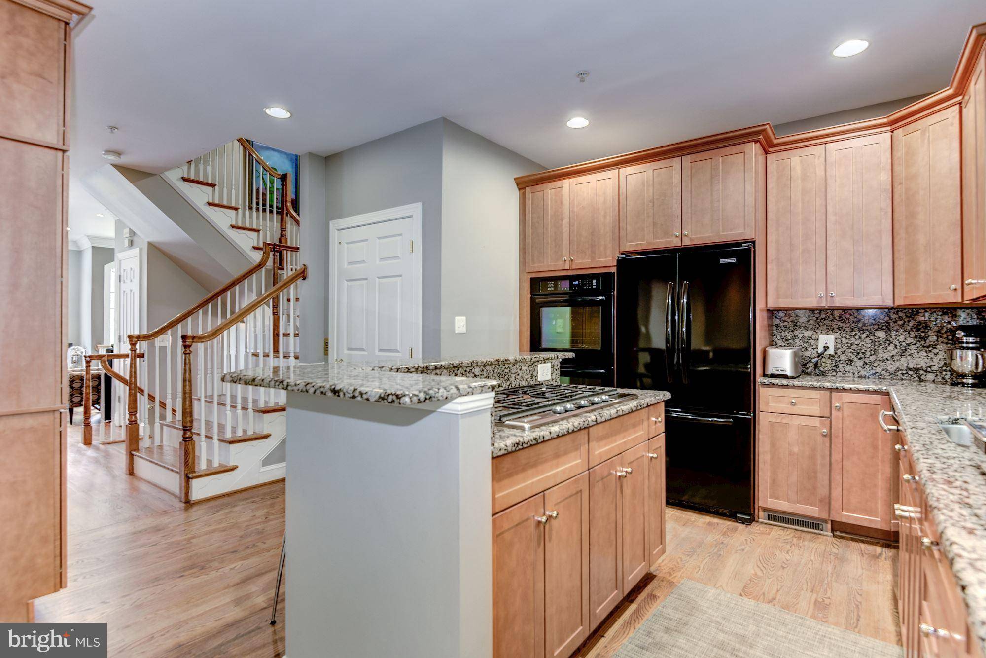 Mclean, VA 22101,1330 LAWSON LN