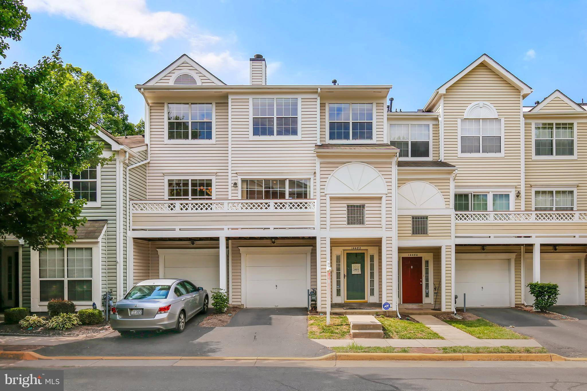 Centreville, VA 20120,14482 GLENCREST CIR #27