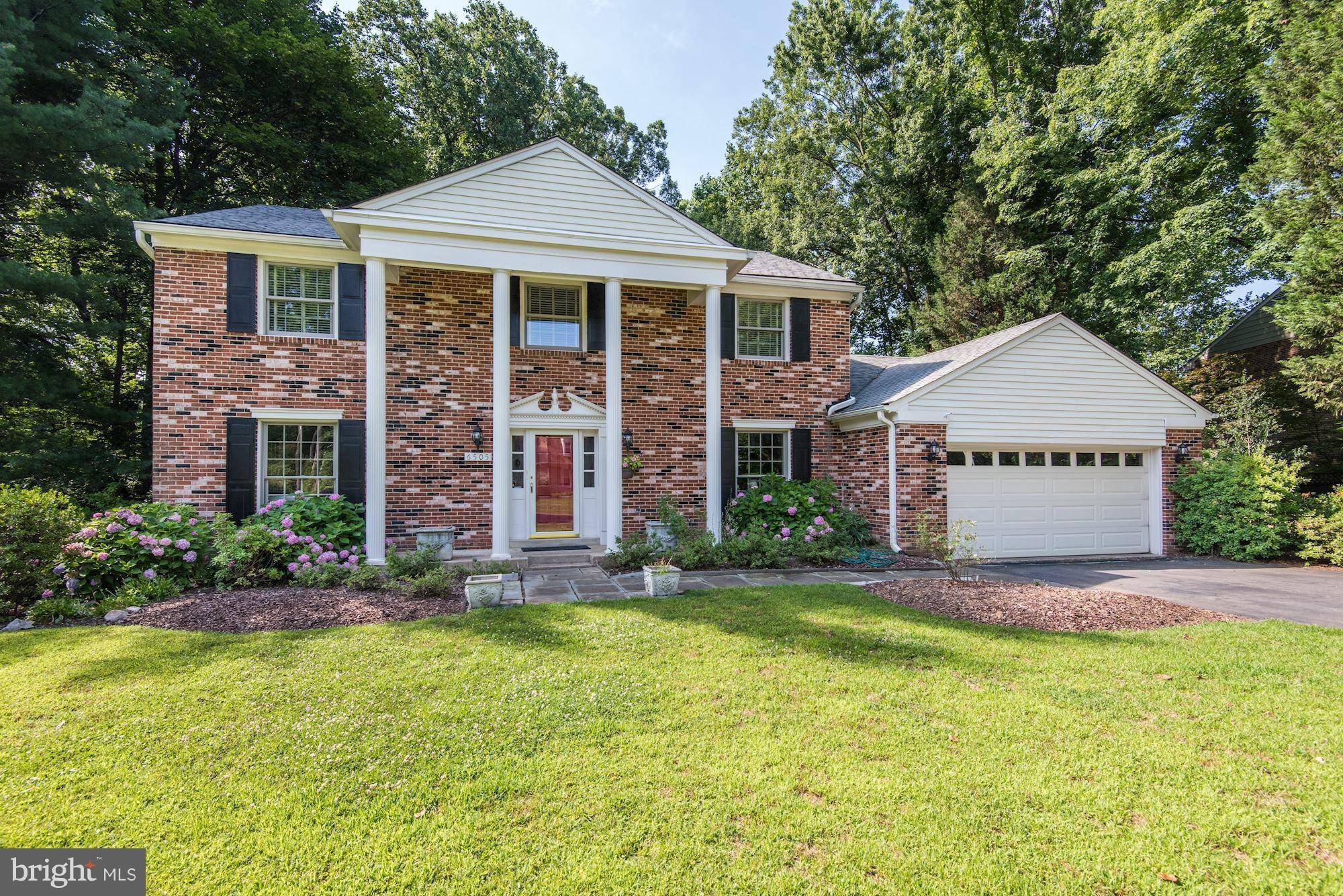 Mclean, VA 22101,6505 SUNNY HILL CT