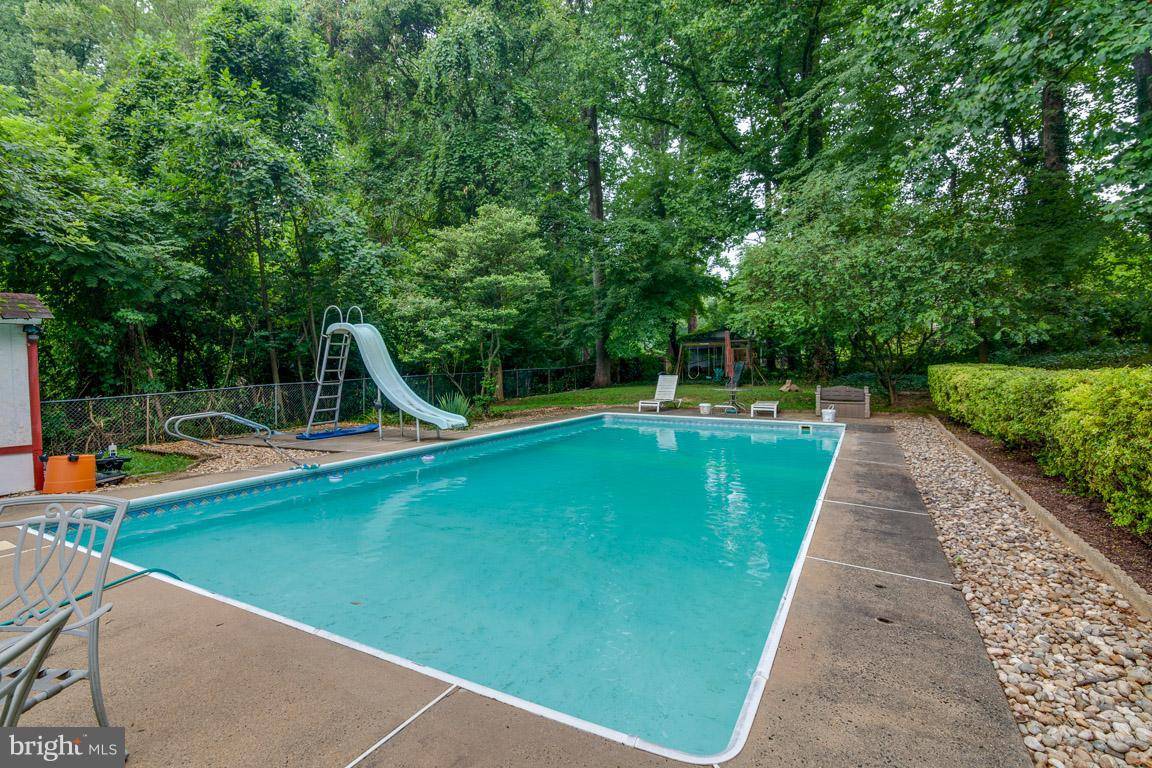 Falls Church, VA 22042,2858 ROSEMARY LN