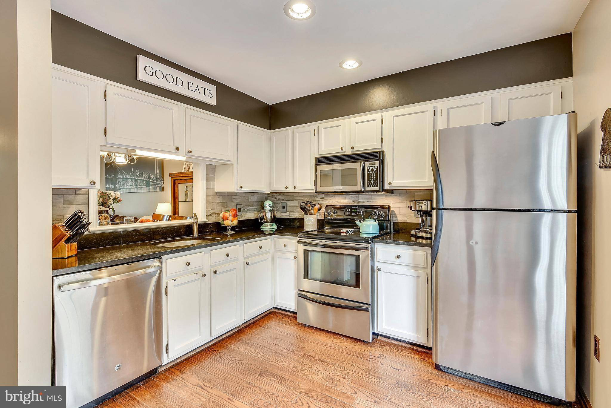 Alexandria, VA 22306,6318 CHIMNEY WOOD CT