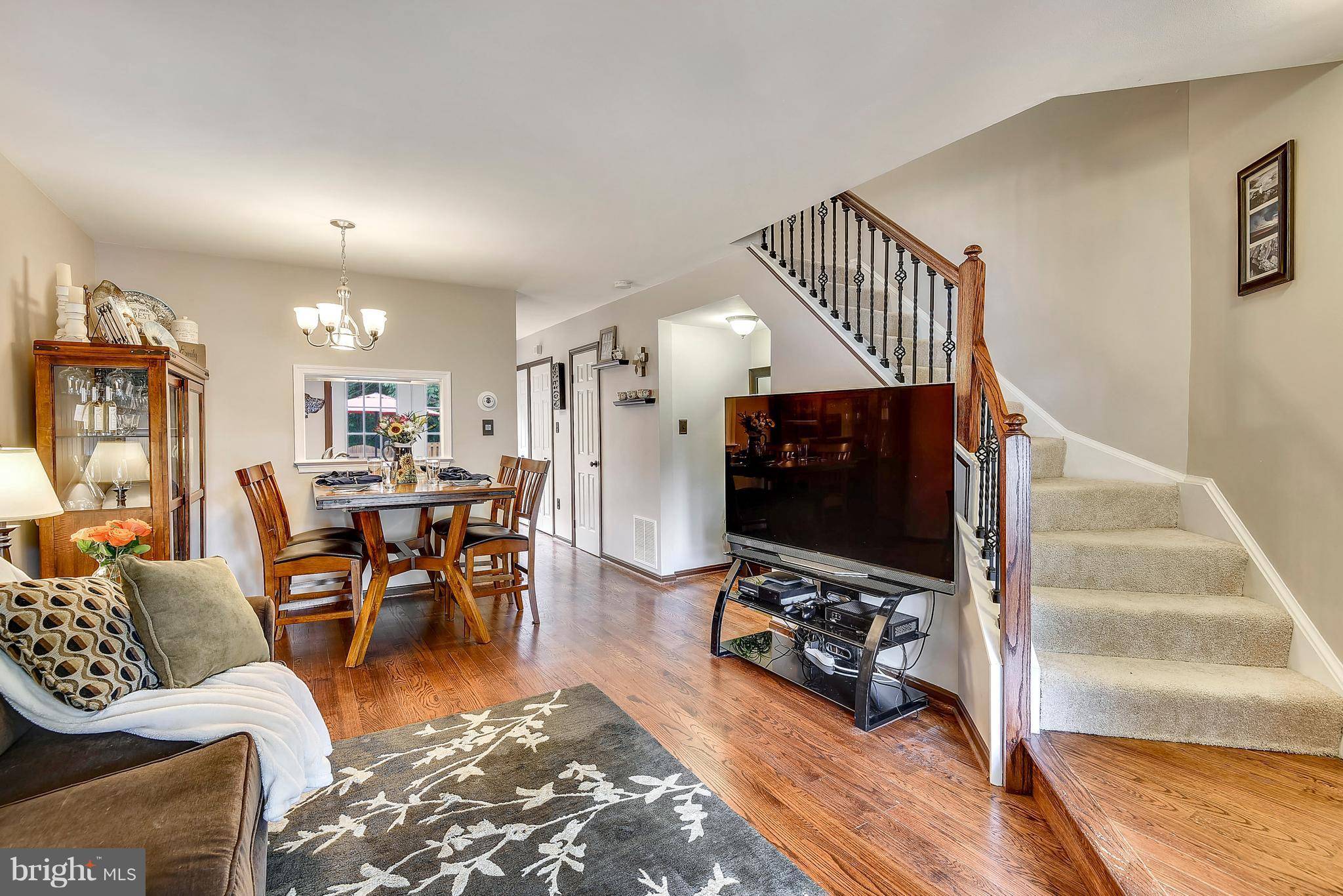 Alexandria, VA 22306,6318 CHIMNEY WOOD CT