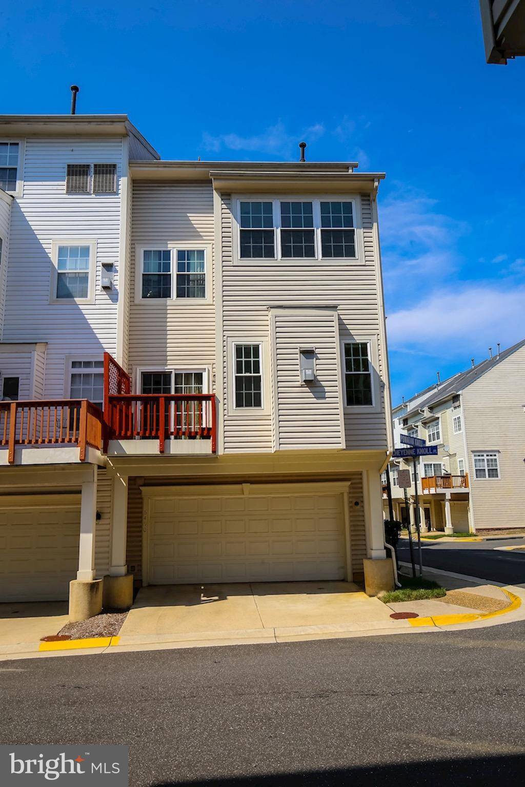 Alexandria, VA 22312,6490 POWATAN KNOLL CT