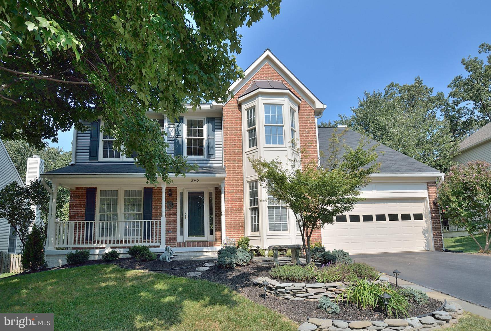 Herndon, VA 20170,840 SPRING KNOLL DR