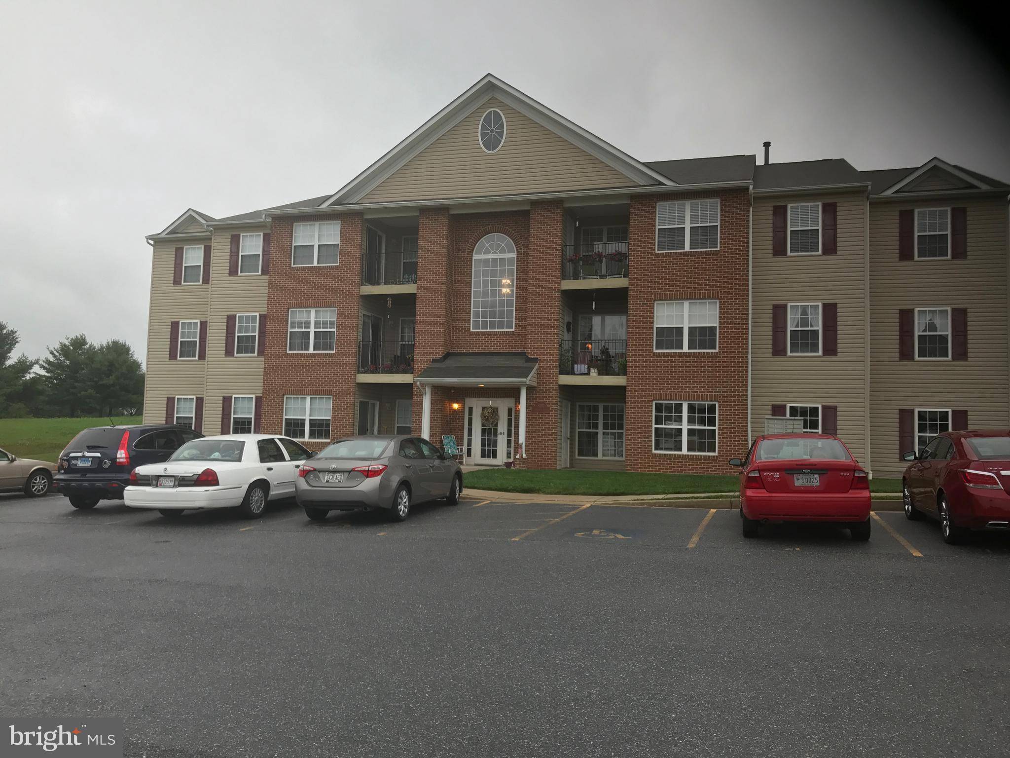 Hampstead, MD 21074,800 WEMBLEY DR #1B