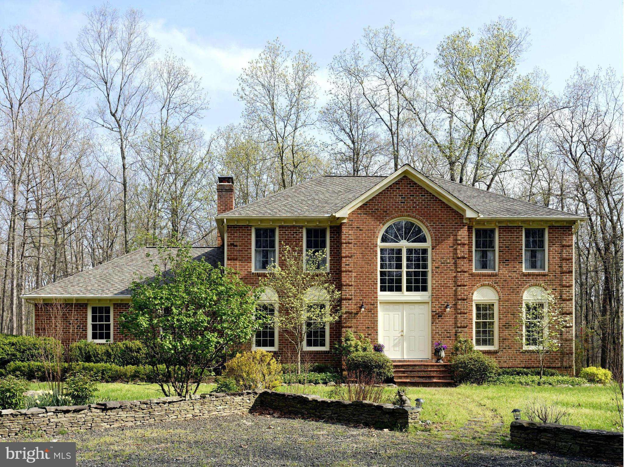 Upperville, VA 20184,21952 WILLISVILLE RD