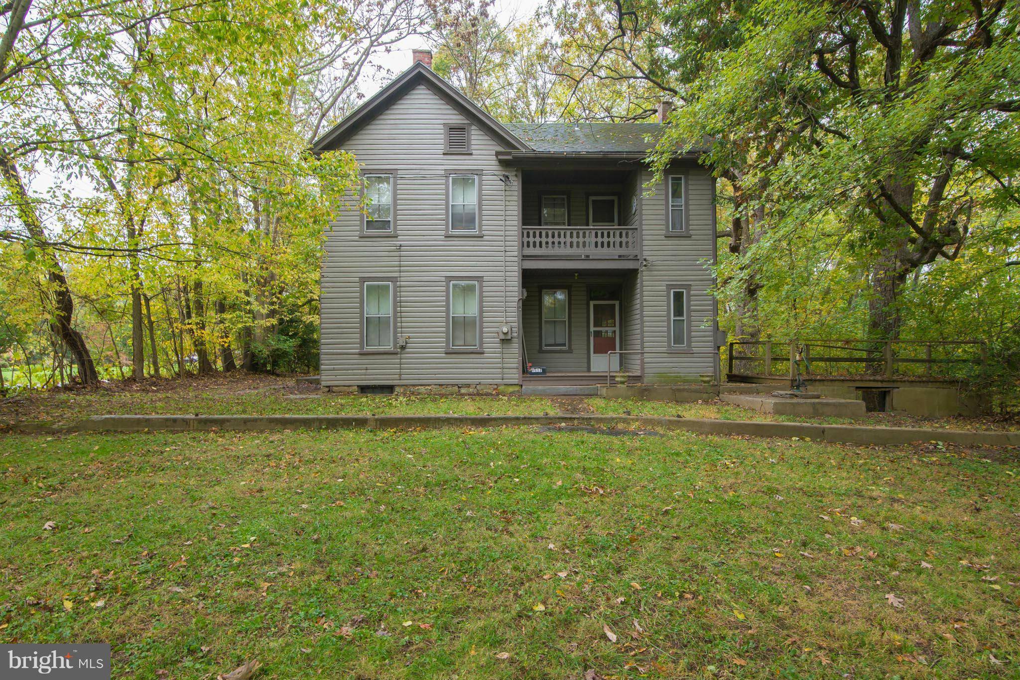 Falling Waters, WV 25419,2417 VINEYARD RD