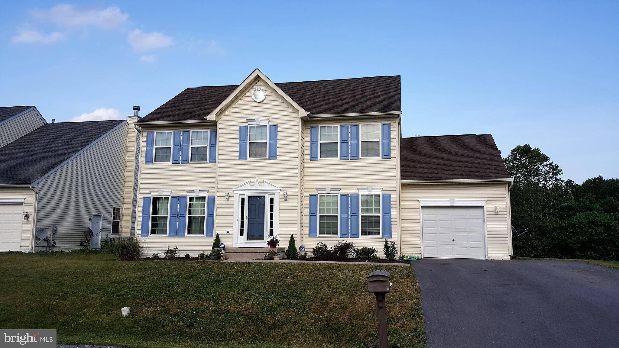 Martinsburg, WV 25405,105 MUDDLER CT