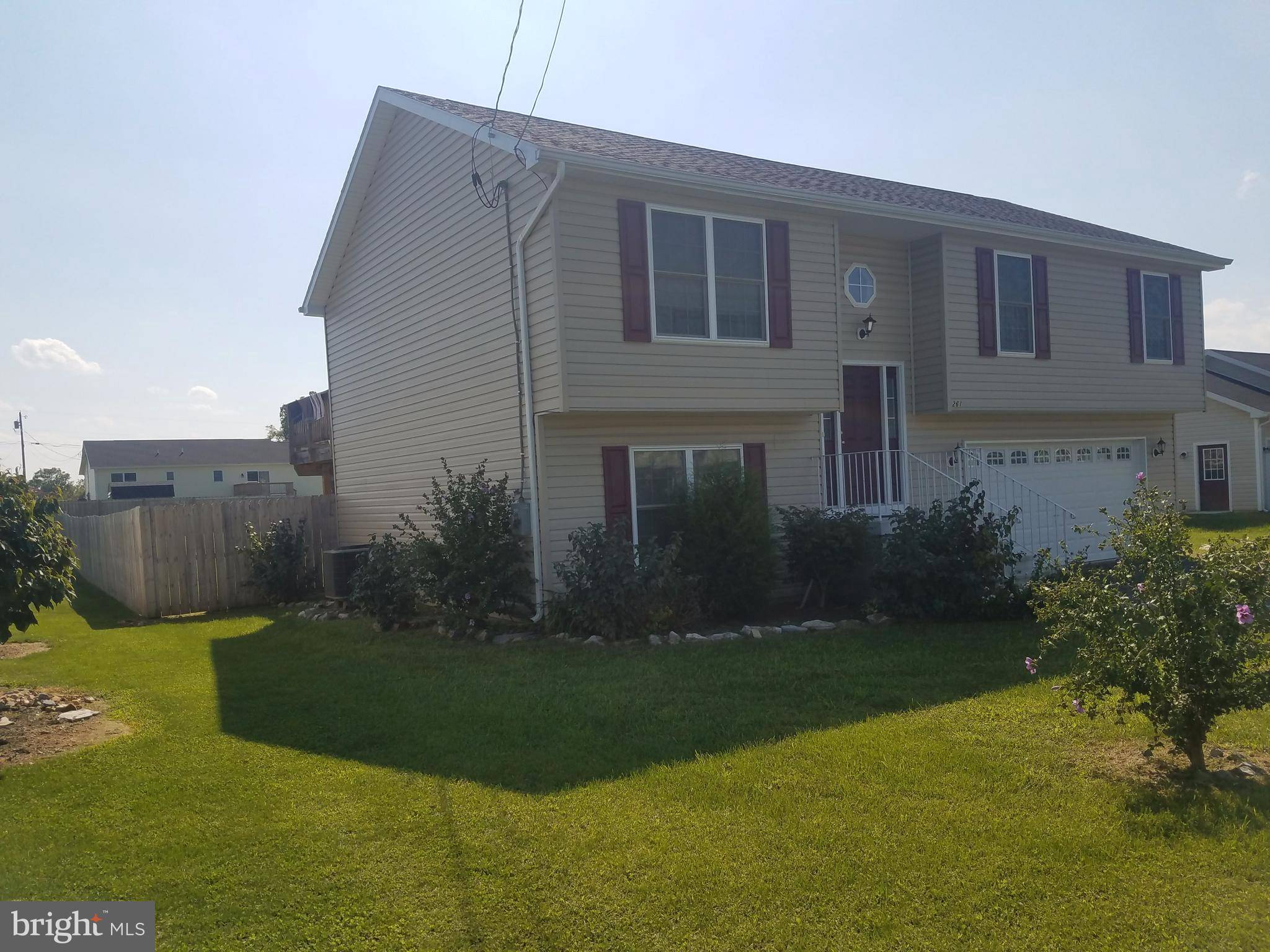 Bunker Hill, WV 25413,261 SONYA LN