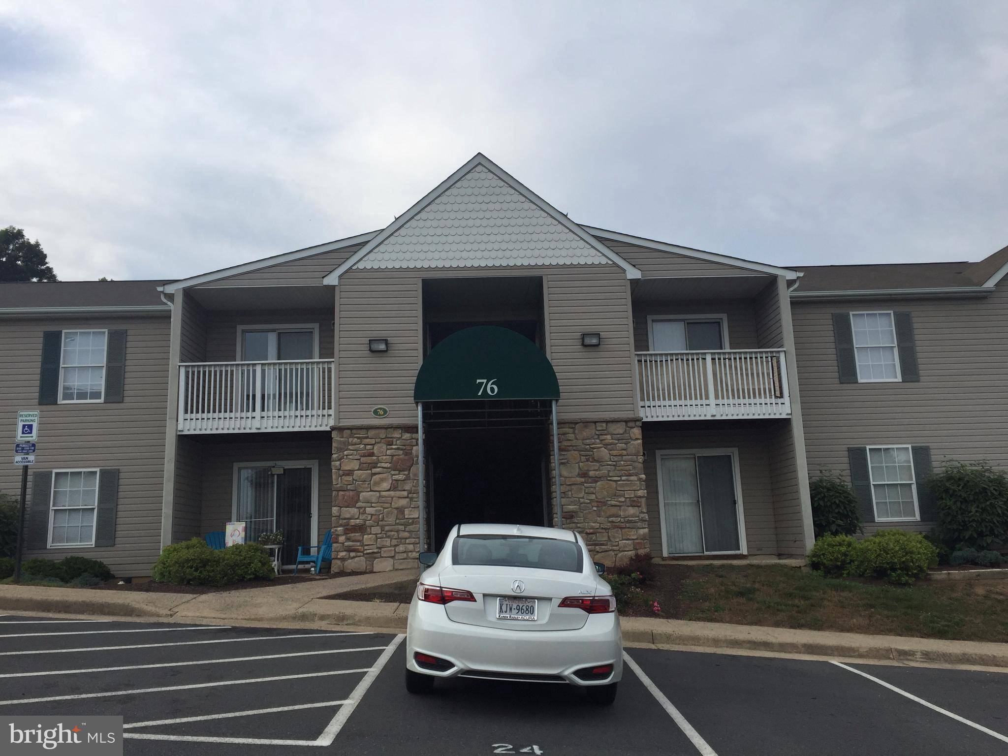 Stafford, VA 22554,76 RED MAPLE CT #202