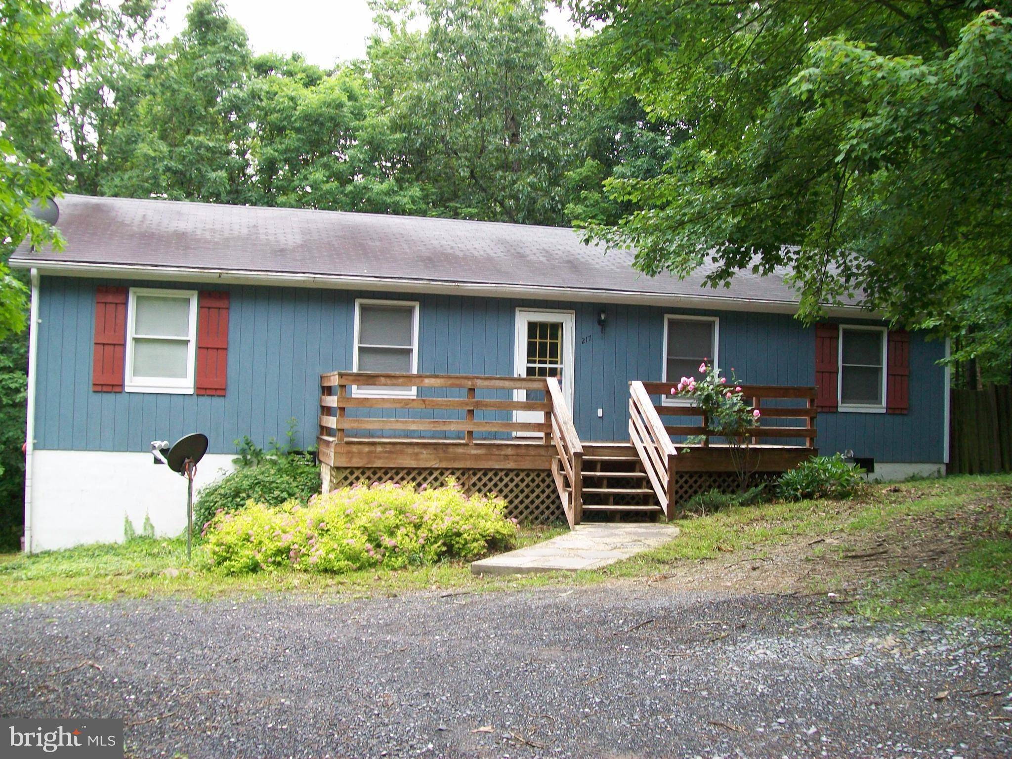 Mount Jackson, VA 22842,217 PIN OAK LN