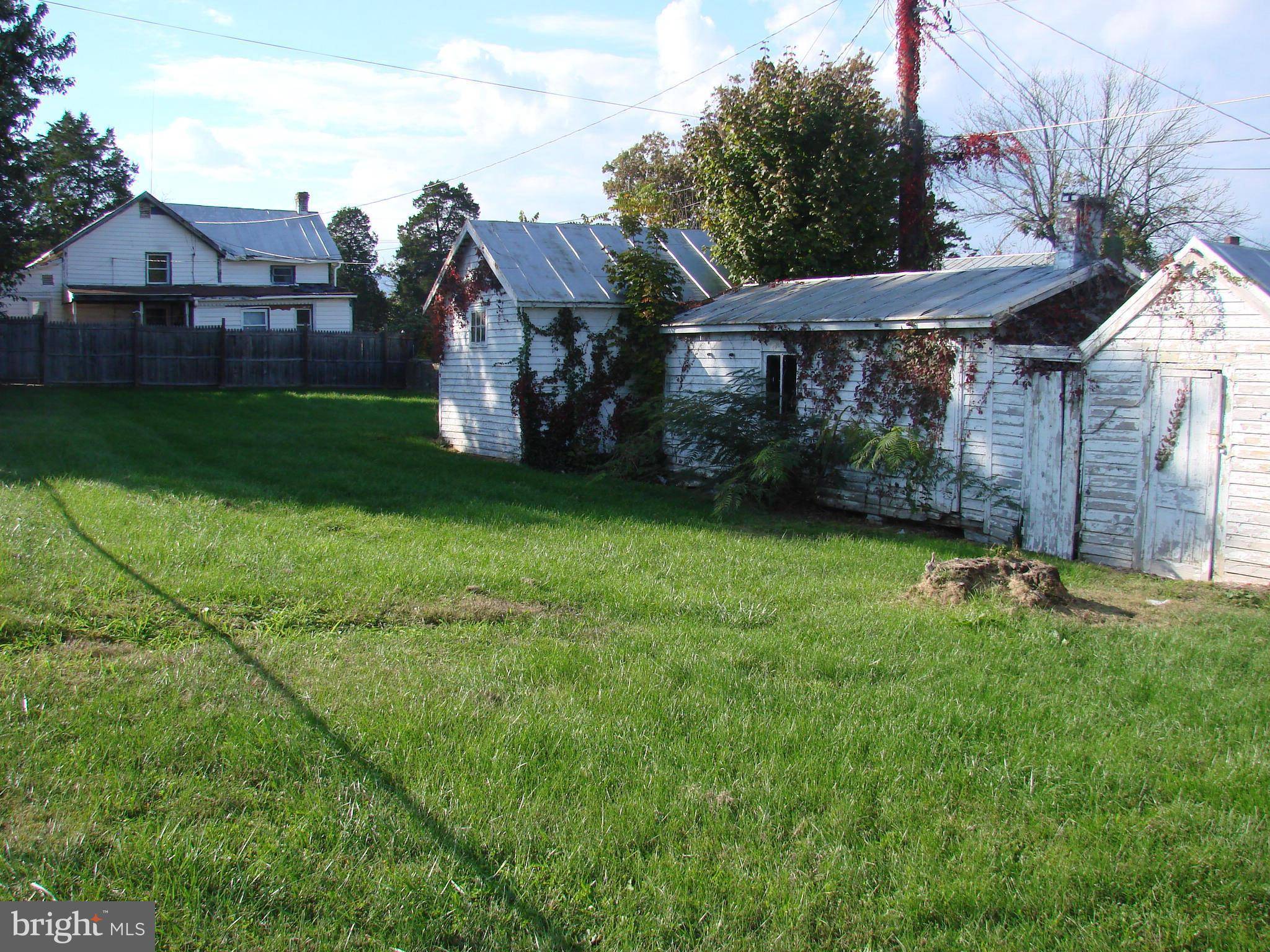 Luray, VA 22835,6 WILSON AVE