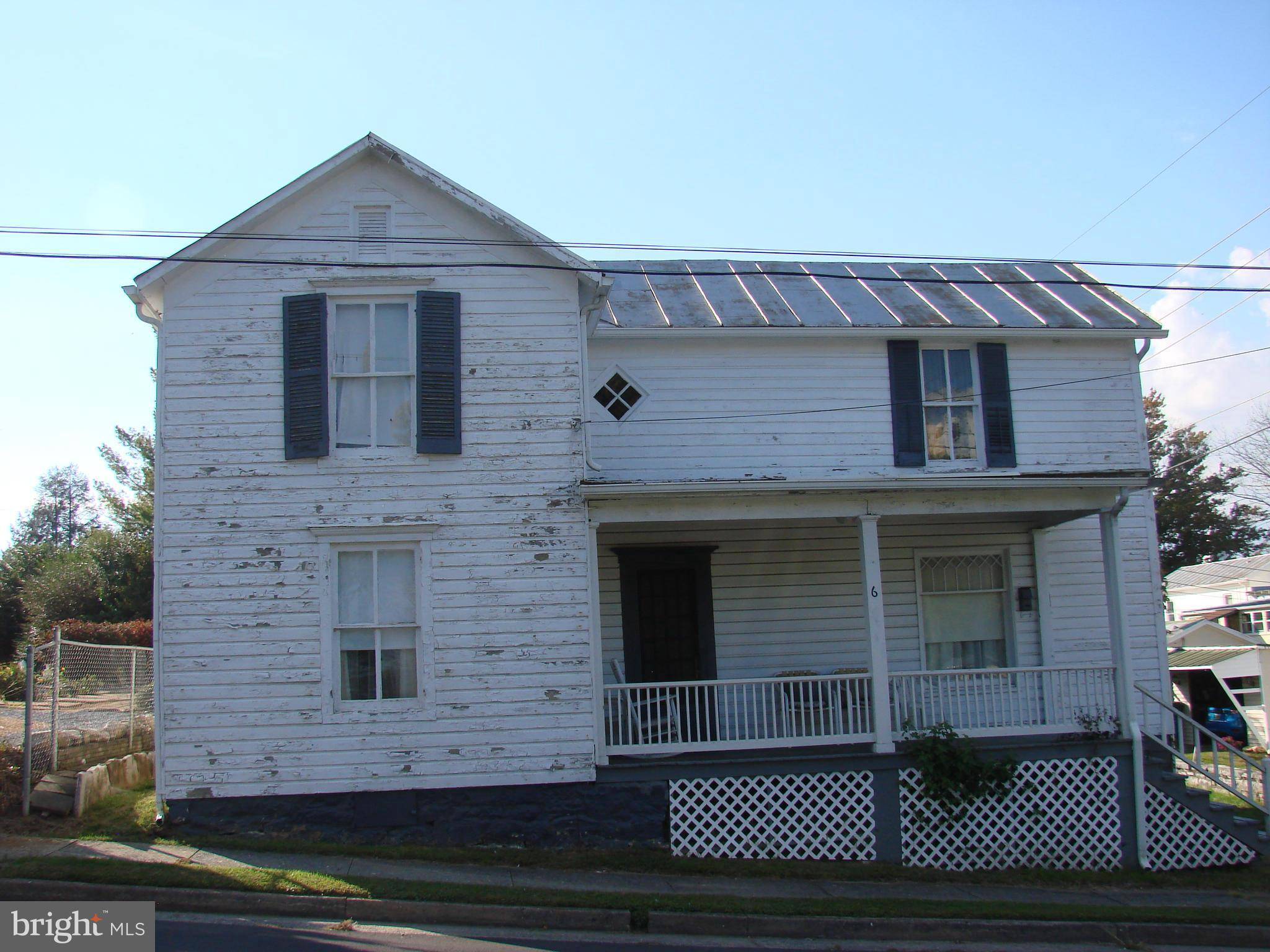 Luray, VA 22835,6 WILSON AVE