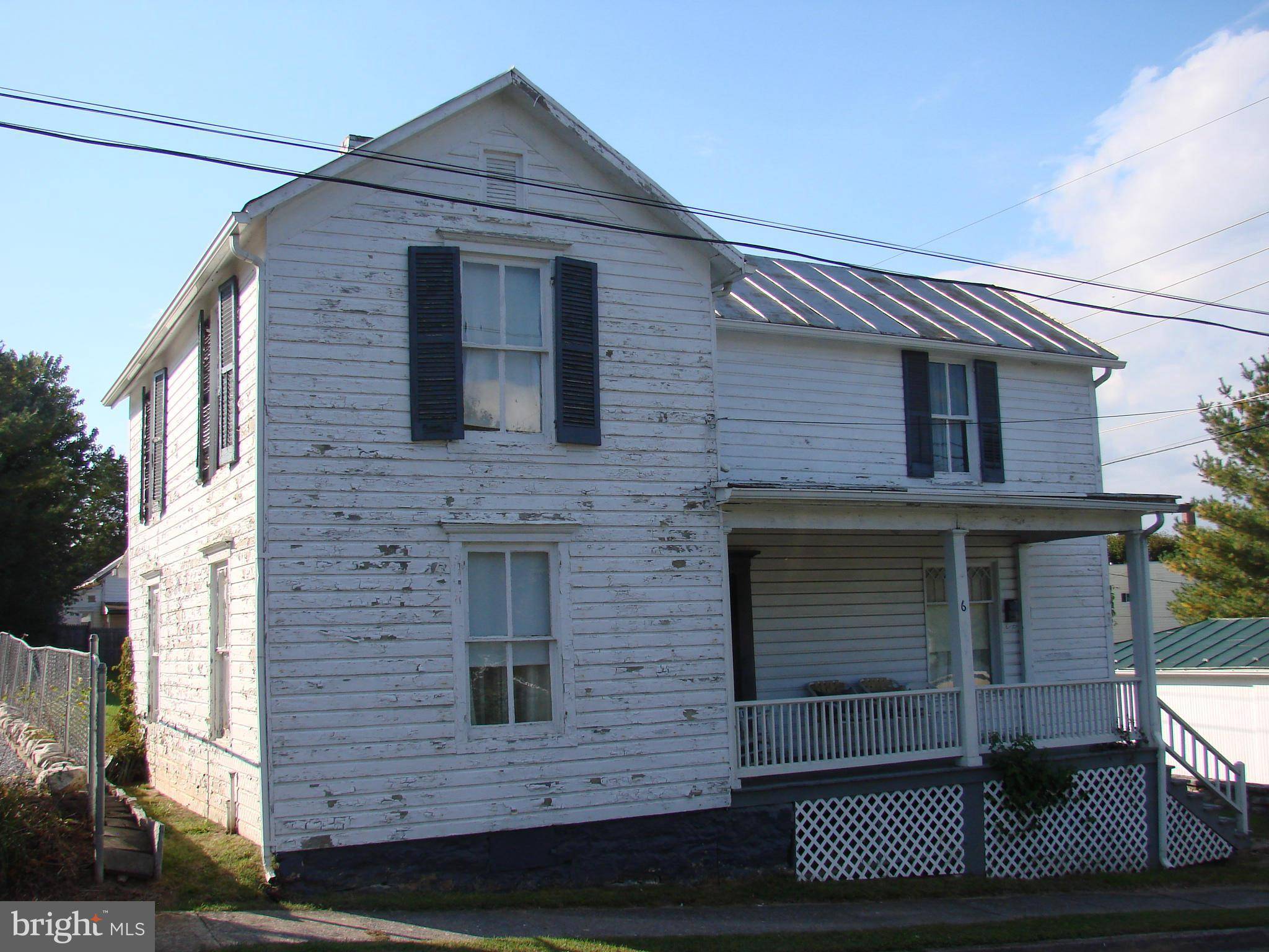 Luray, VA 22835,6 WILSON AVE