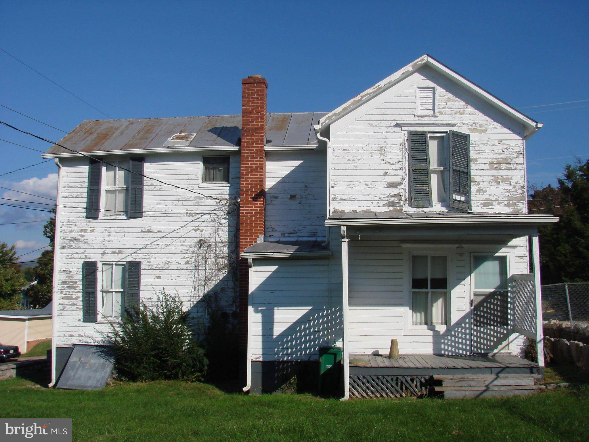 Luray, VA 22835,6 WILSON AVE