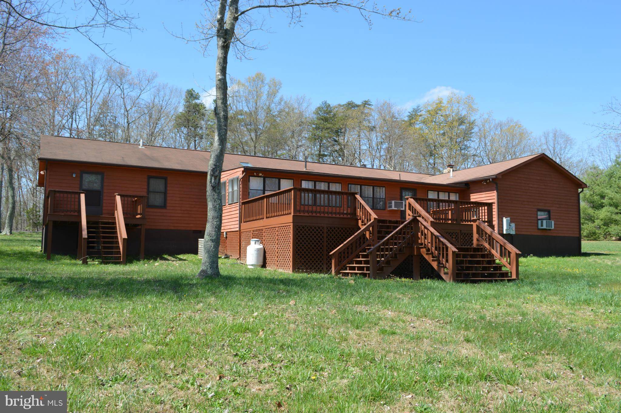 Rhoadesville, VA 22542,6493 BURR HILL RD