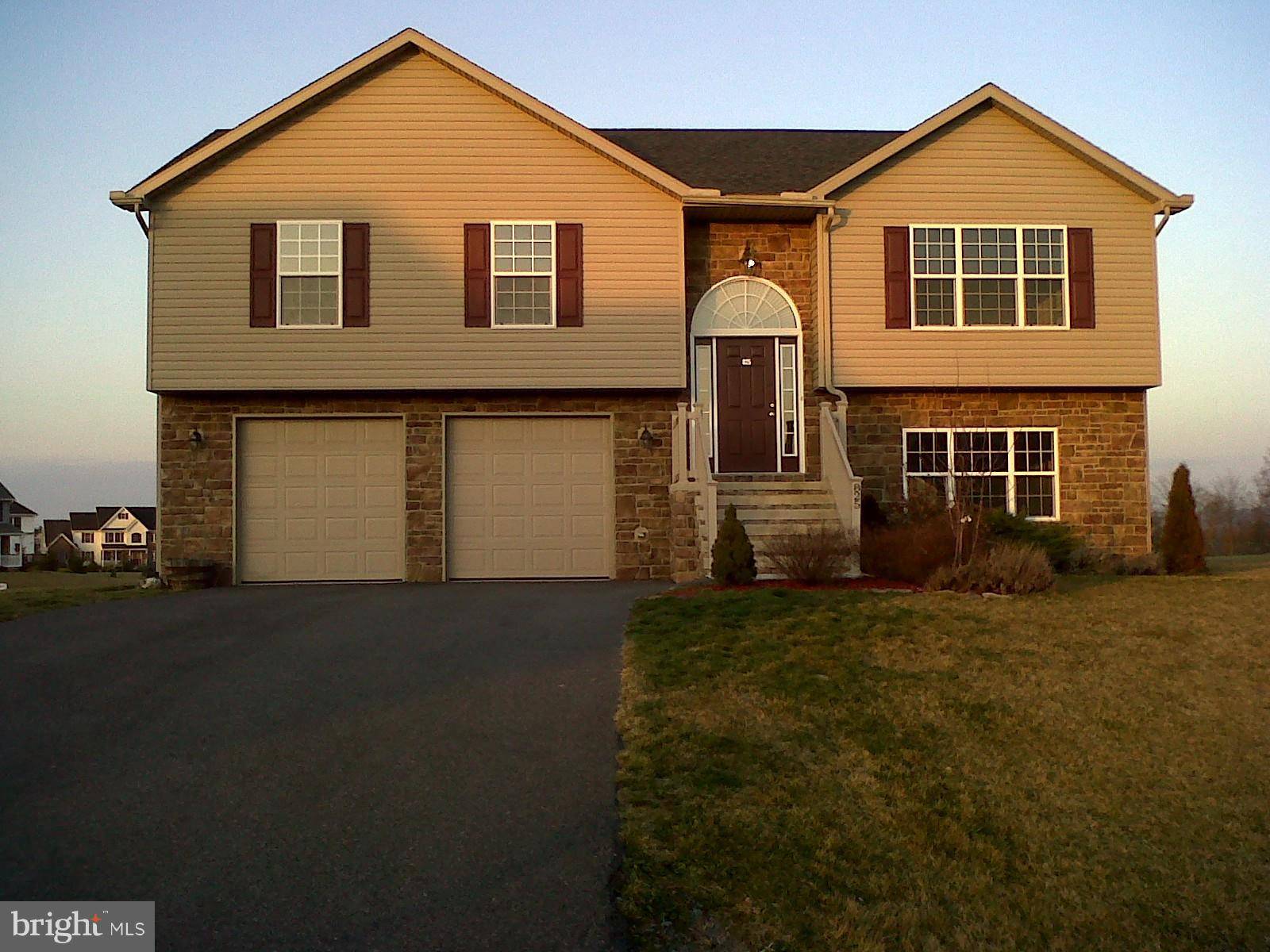 Chambersburg, PA 17202,825 LINDIA DR