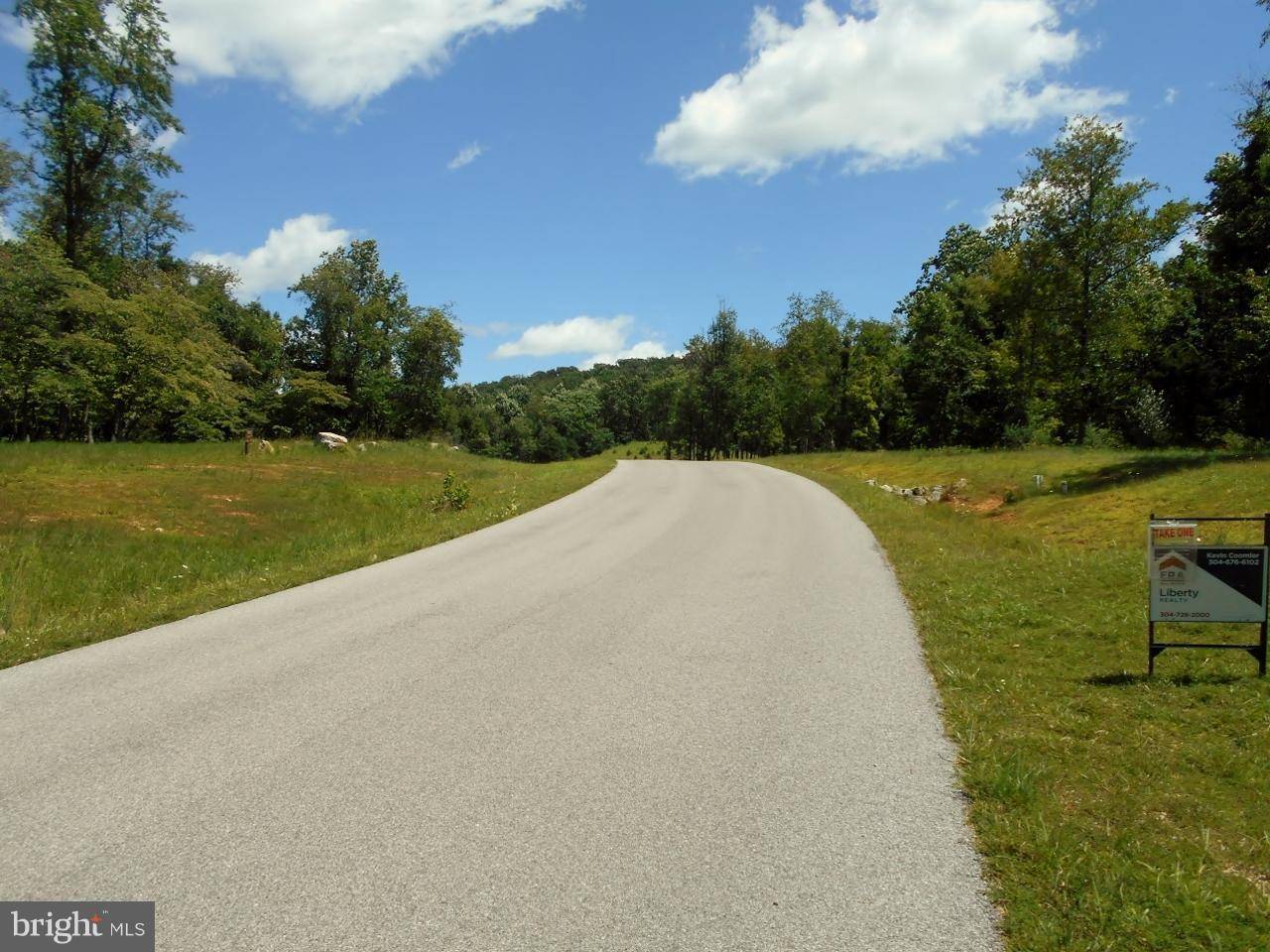 Harpers Ferry, WV 25425,41 STONE CHIMNEY RD