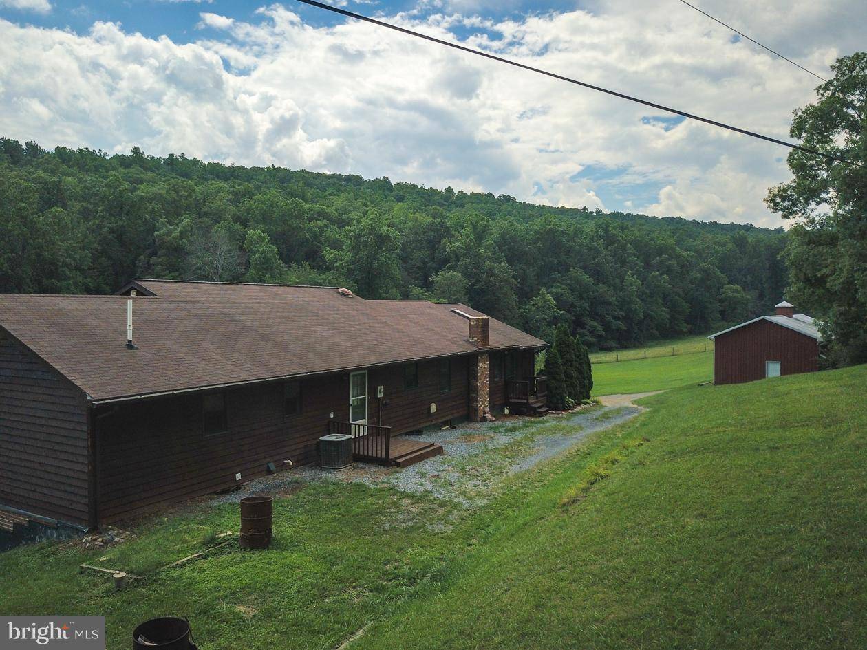 Capon Bridge, WV 26711,1326 FROG HOLLOW RD