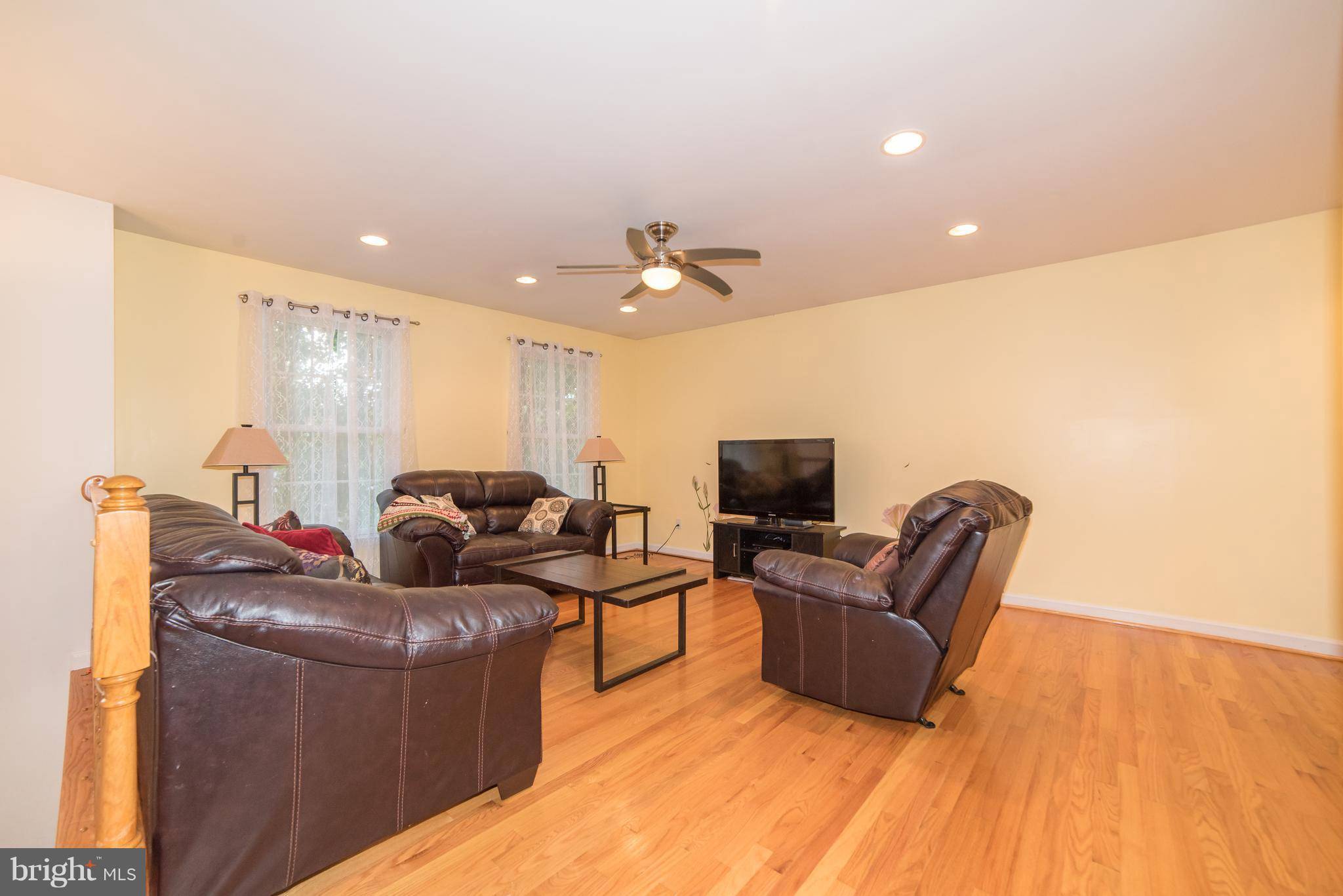 Manassas, VA 20110,9330 CAMPHOR CT