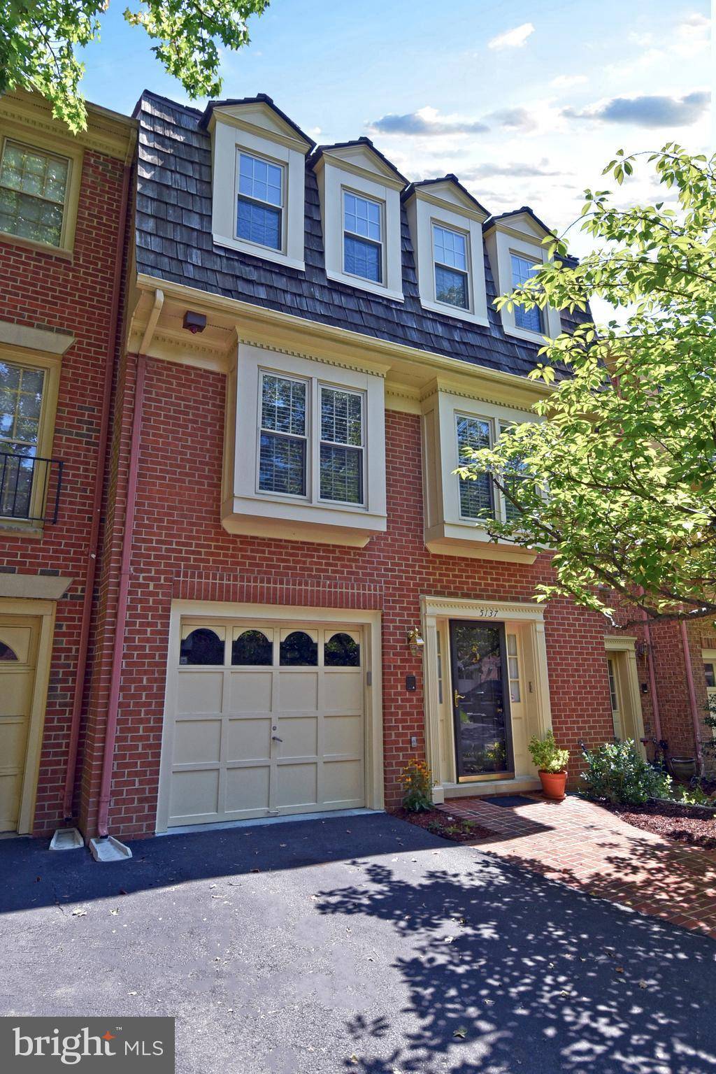 Alexandria, VA 22311,5137 HERITAGE LN