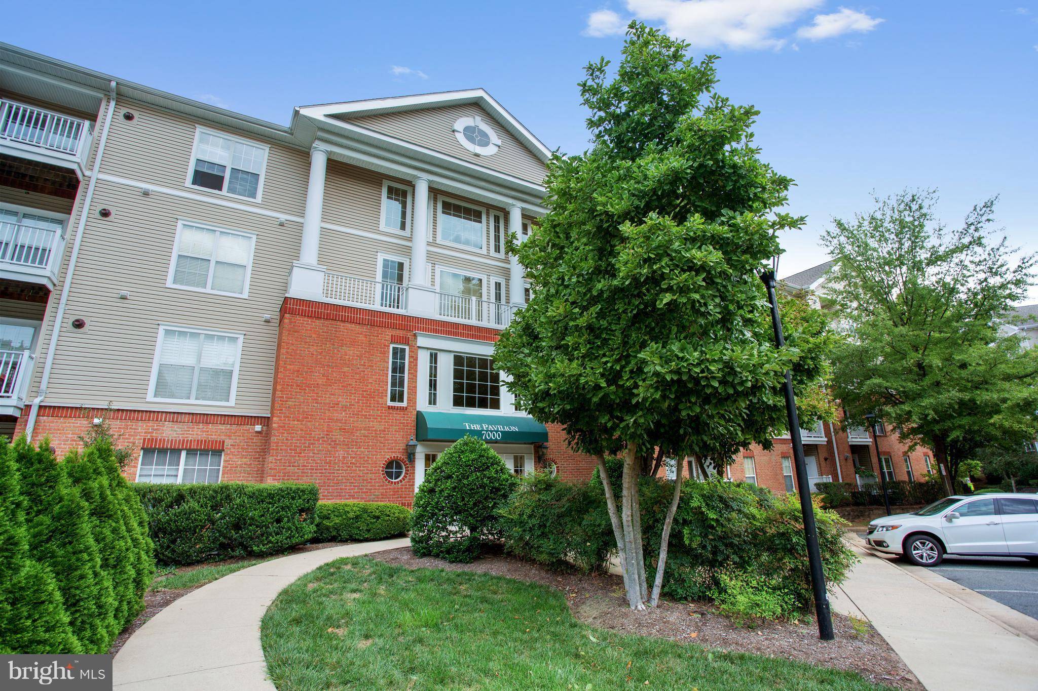 Falls Church, VA 22043,7000 FALLS REACH DR #412