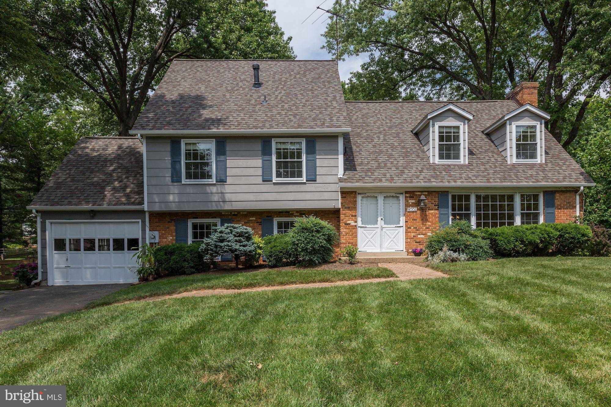 Mclean, VA 22102,8004 BIRNAM WOOD DR