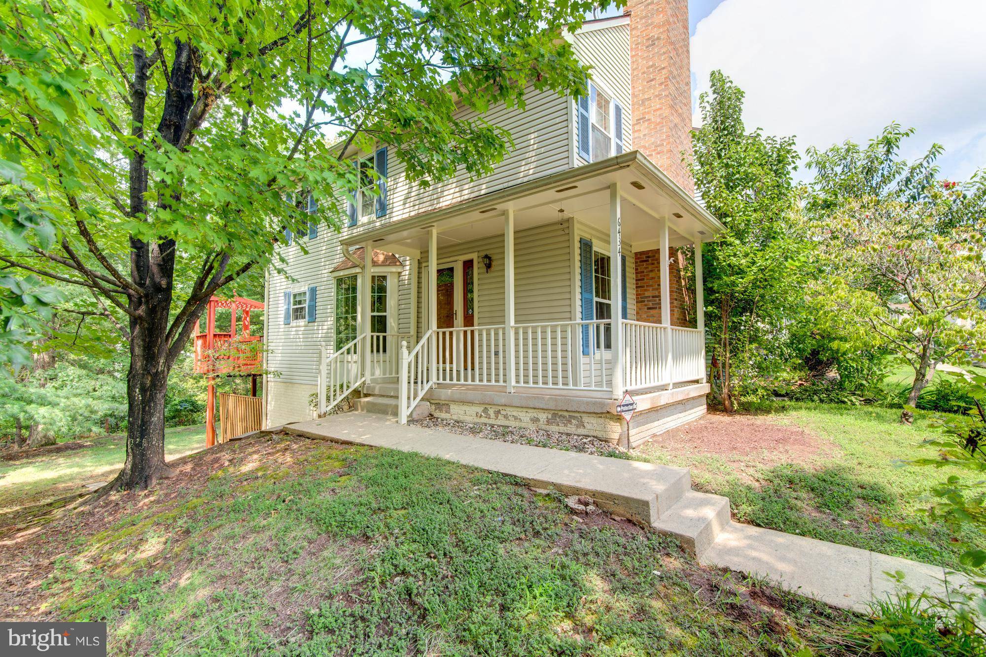 Centreville, VA 20121,6434 SELBY CT