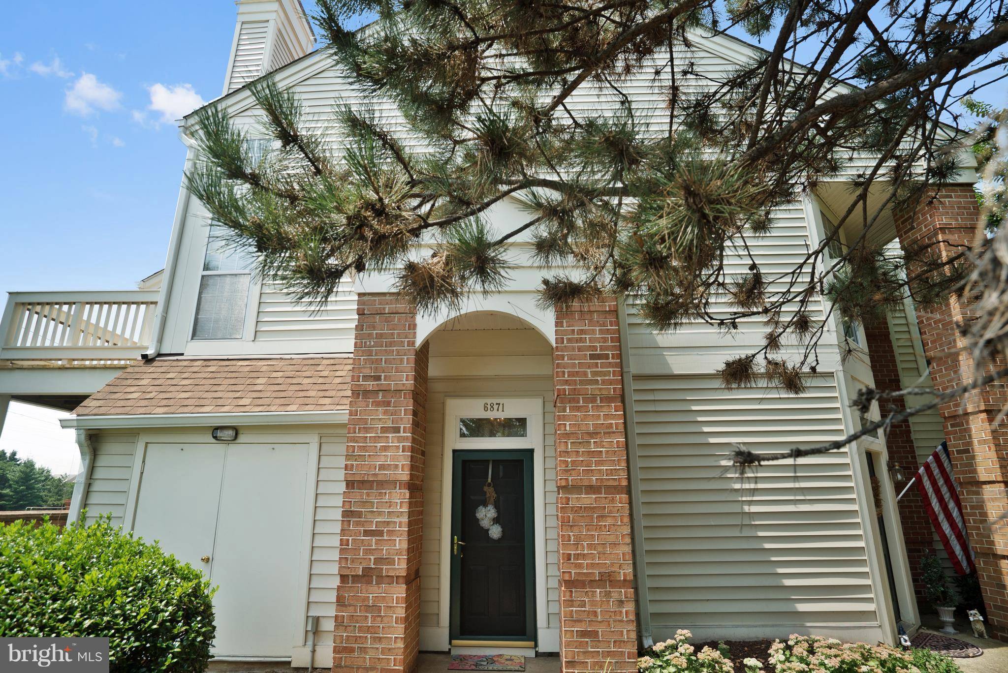 Alexandria, VA 22315,6871 BRINDLE HEATH WAY #190