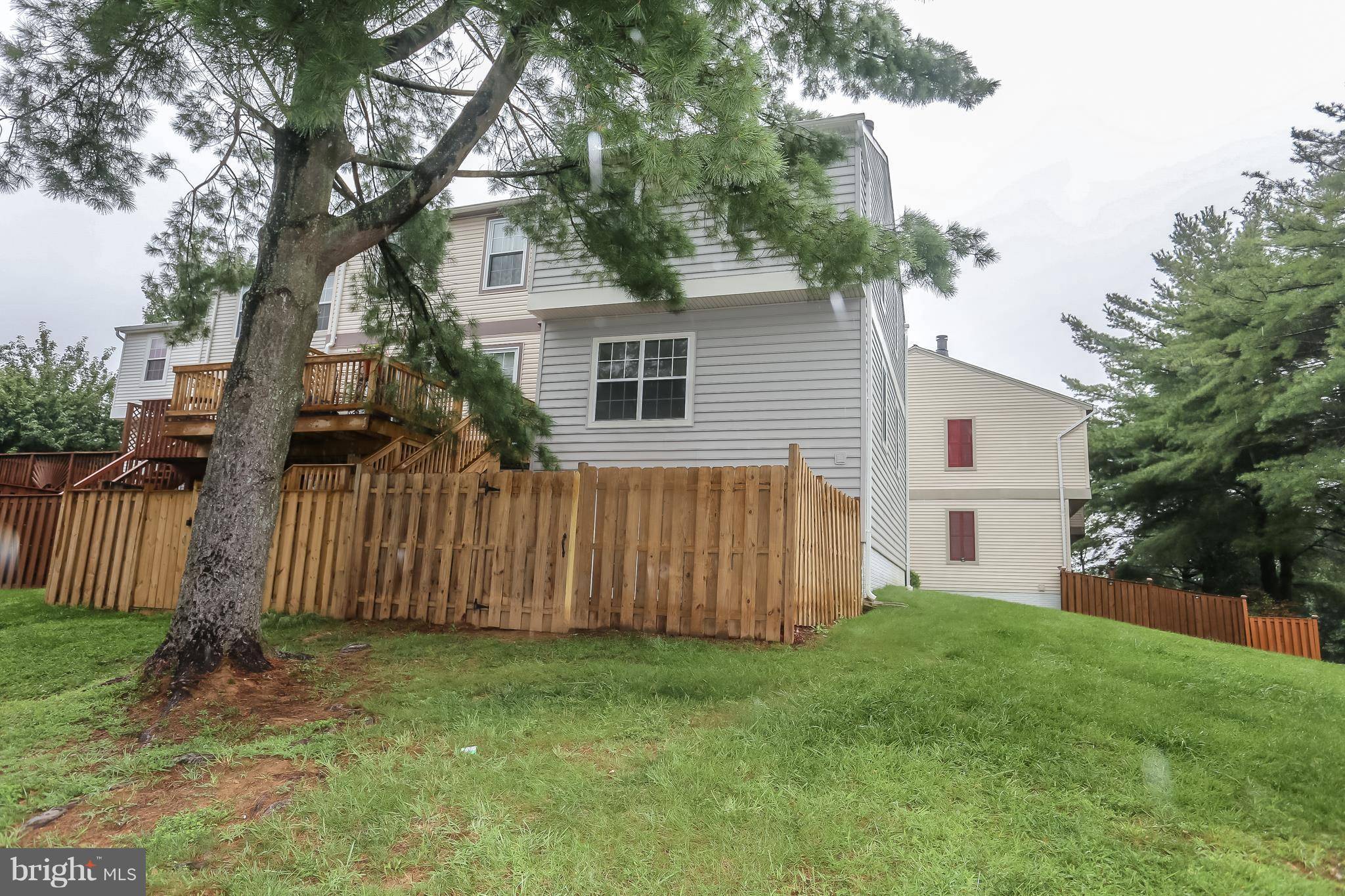 Burke, VA 22015,10329 BRIDGETOWN PL #83